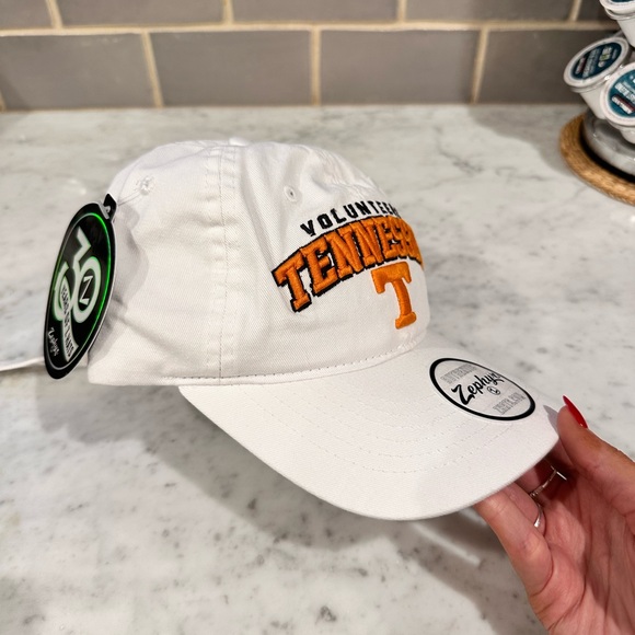 University of Tennessee Volunteers White Baseball Hat - Picture 4 of 5